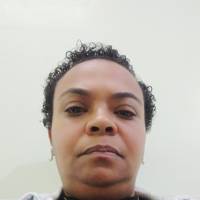 Profissional - Deisiane C.