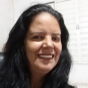 Profissional - Emiliana J.