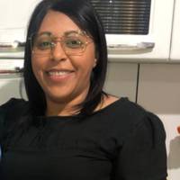 Profissional - Ana O.