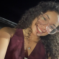 Profissional - Letycia B.