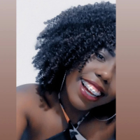 Profissional - Ariane S.