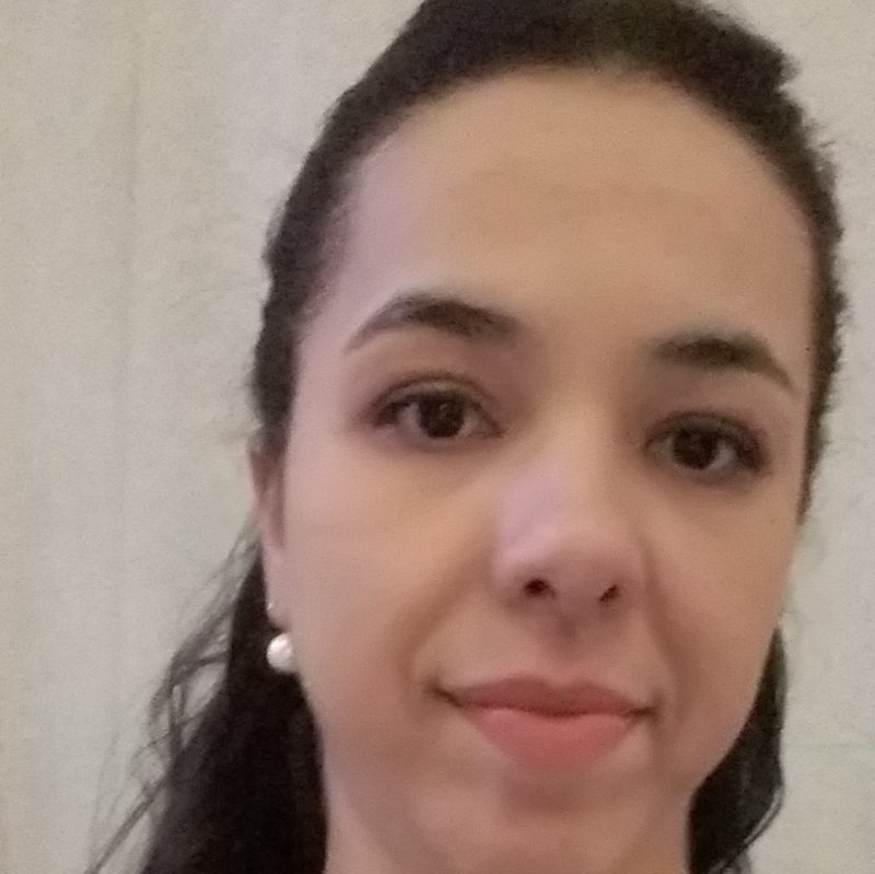 Profissional - Flávia B.