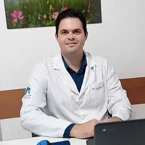 Dr Gustavo Pecolo
