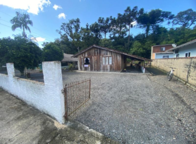 Imóvel urbano, área de 420m²
