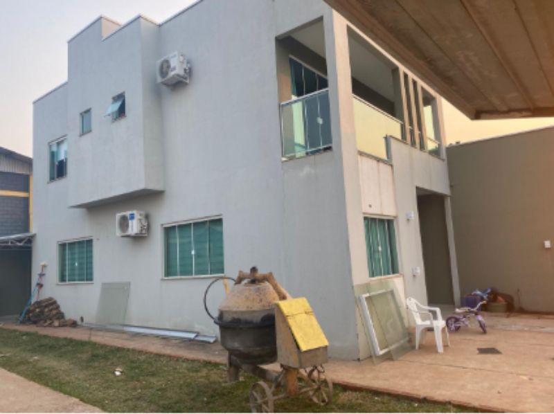 Lote urbano com área de 632,25m²