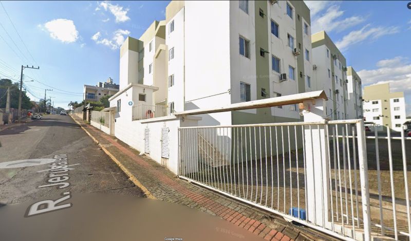 Apartamento no Passo dos Fortes (foto 2 de 4)