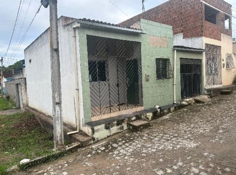 Casa, 55,67 m2 de área privativa.