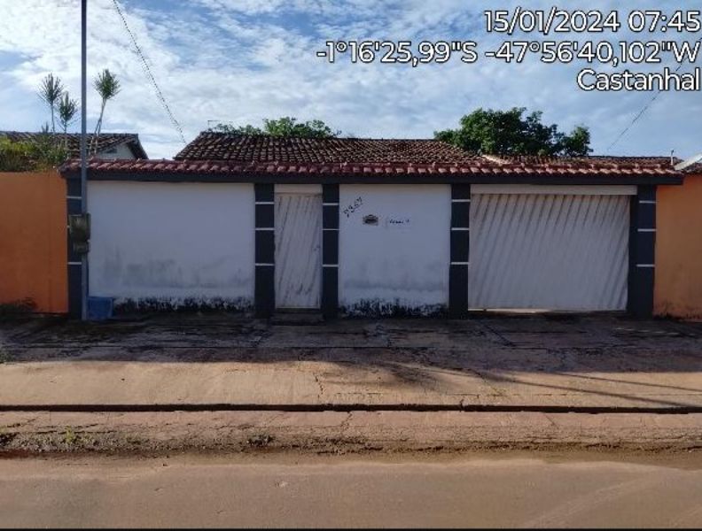 Casa, 70 m2 de área privativa.