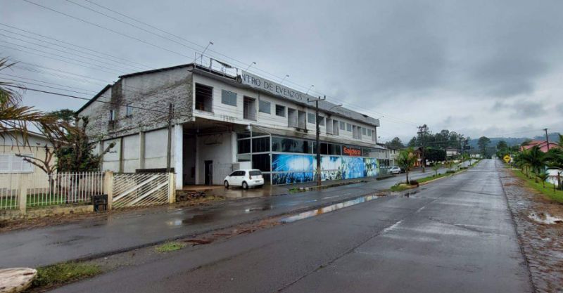 Lotes urbanos em conjunto com área de 2.800m², localizado em São Carlos - SC