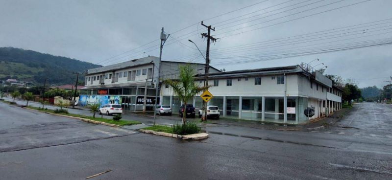 Lotes urbanos em conjunto com área de 2.800m², localizado em São Carlos - SC