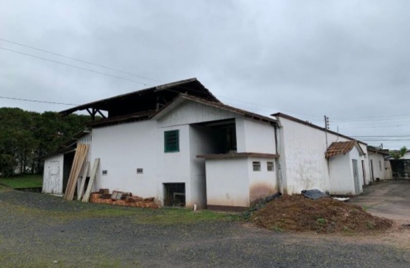 Terreno urbano com a área de 1.362,50m², localizado em Campo Alegre - SC