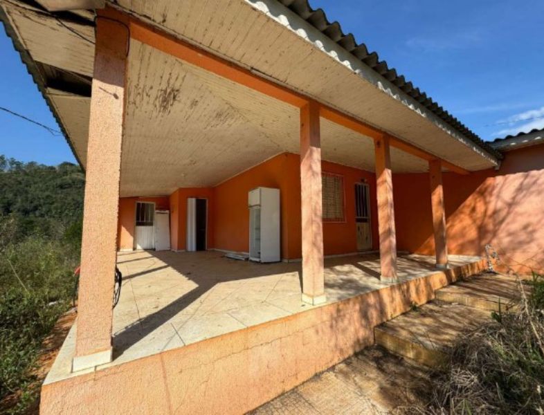 Fração de 50% de 34.194,73 (ou seja, 17.097,365m²), localizado em Chapecó - SC