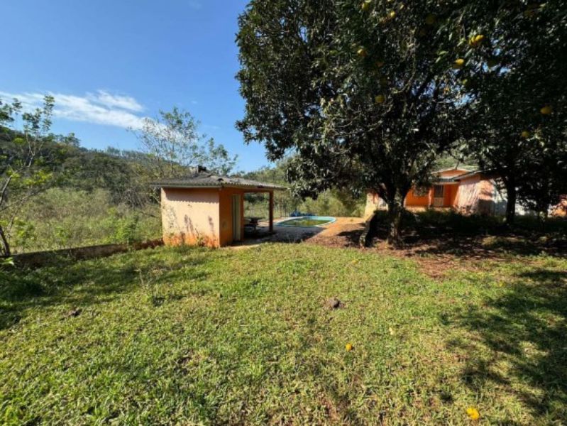 Fração de 50% de 34.194,73 (ou seja, 17.097,365m²), localizado em Chapecó - SC