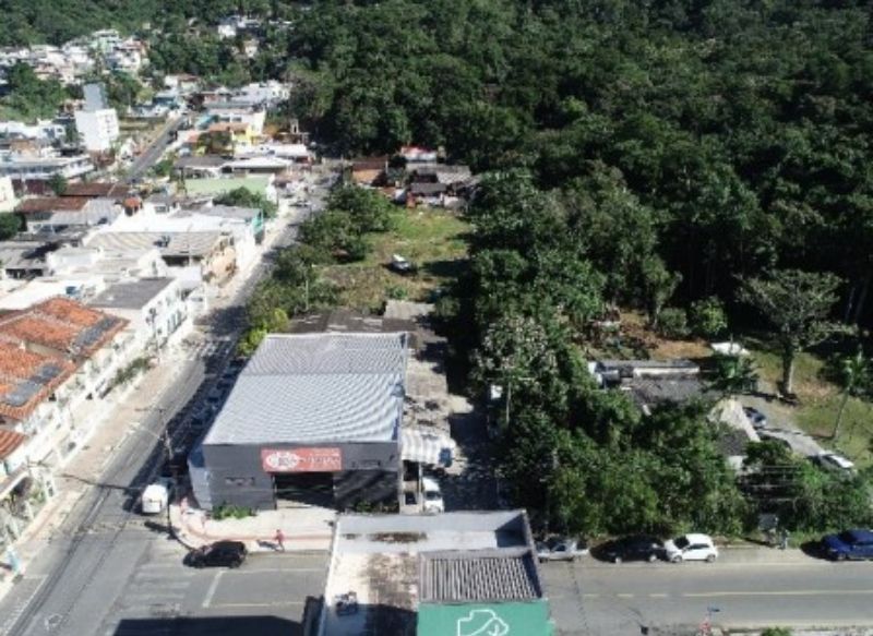 Terreno com a área de 17.050,00m², localizado em Balneário Camboriú - SC