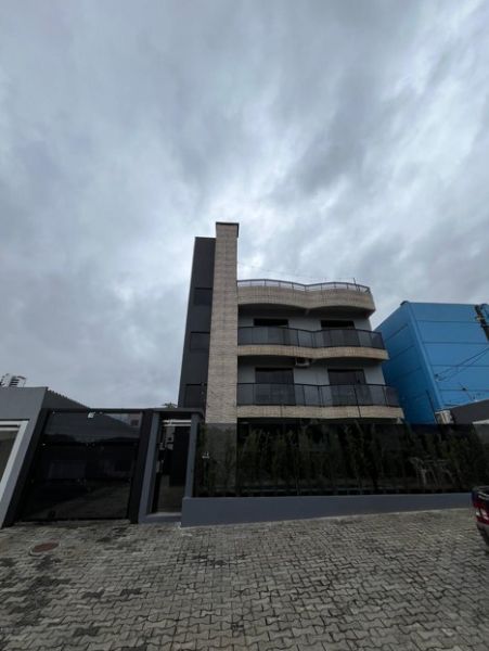 Apartamento inacabado com aproximadamente 132m², localizado em Chapecó - SC