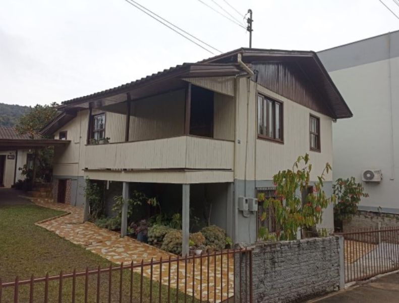 Terreno urbano, com a área de 388,91m², Videira, localizado em Videira - SC