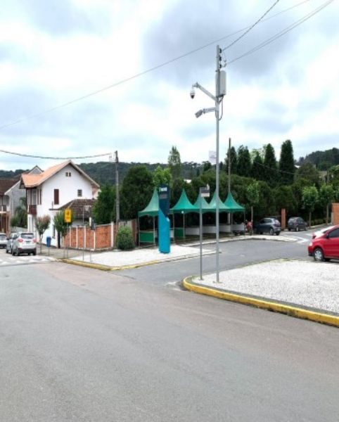 Terreno urbano com a área de 1.362,50m², localizado em Campo Alegre - SC