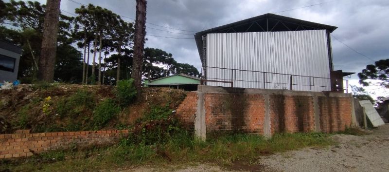 Área de terra rural própria, com 3.432,30m², localizado em Ilópolis - RS
