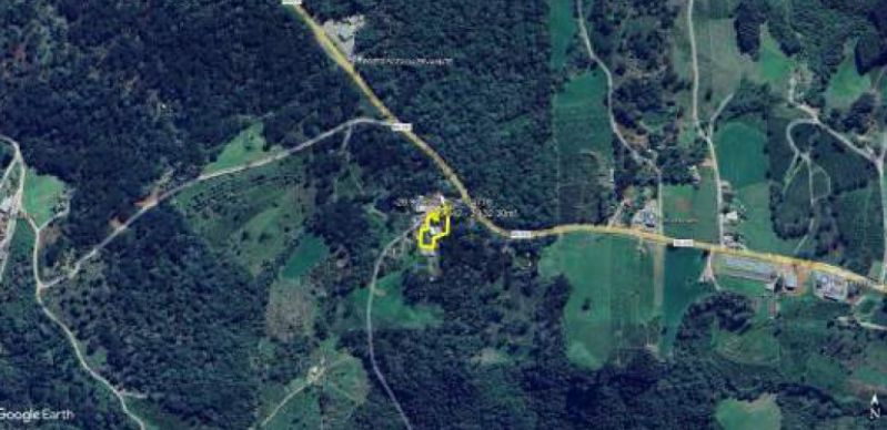 Área de terra rural própria, com 3.432,30m²
