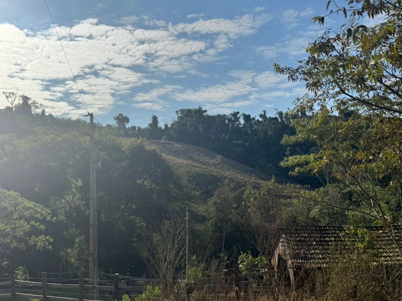 Fração de terras, com área de 100.000m², localizado em Tres Passos - RS