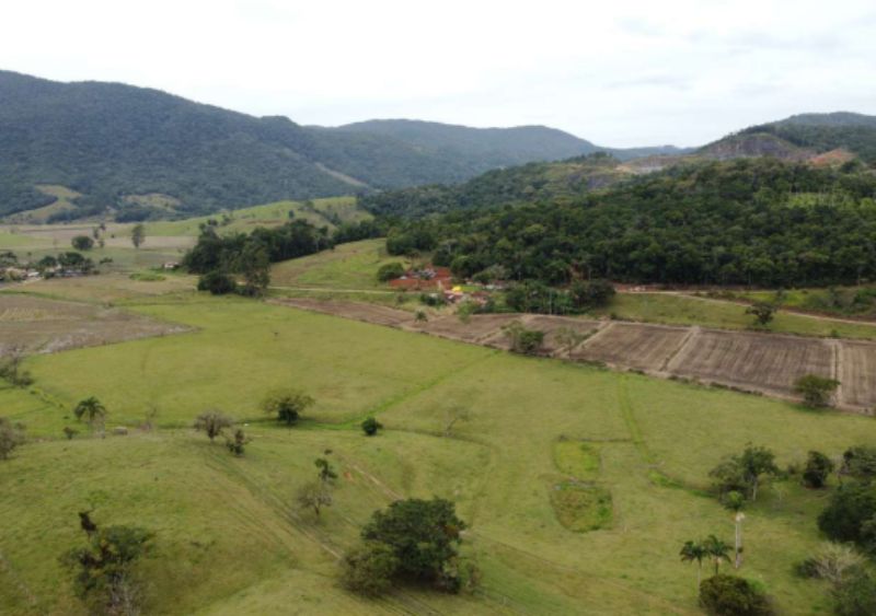 50% do terreno Imóvel matrícula n° 39.220, localizado em Camboriú - SC