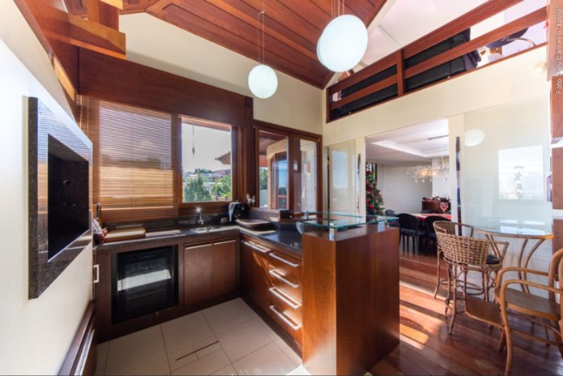CASA ALTO PADRÃO - LAGES, localizado em Lages - SC
