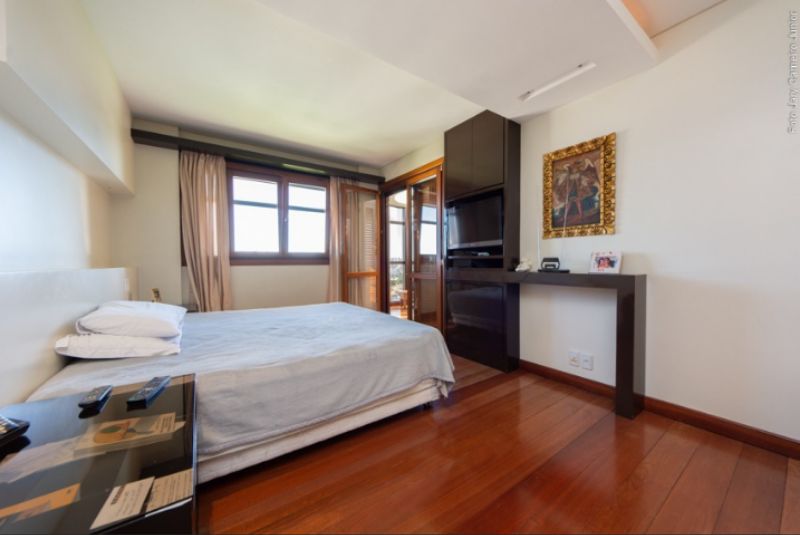 CASA ALTO PADRÃO - LAGES, localizado em Lages - SC