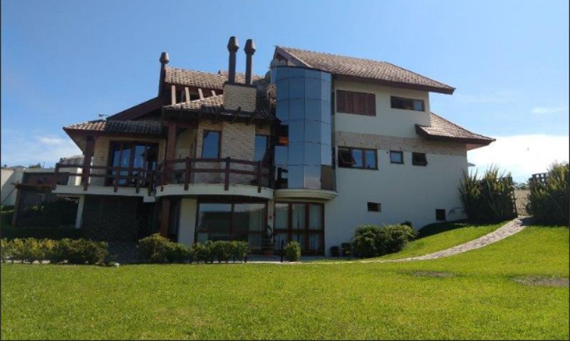 CASA ALTO PADRÃO - LAGES, localizado em Lages - SC
