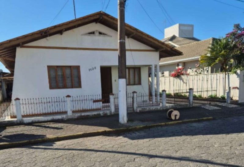 NU-PROPRIEDADE DA FRAÇÃO DE 25% - CASA TIJUCAS, localizado em Tijucas - SC
