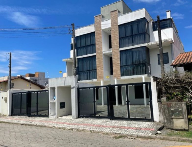 IMÓVEL BALN PIÇARRAS, localizado em Balneário Piçarras - SC