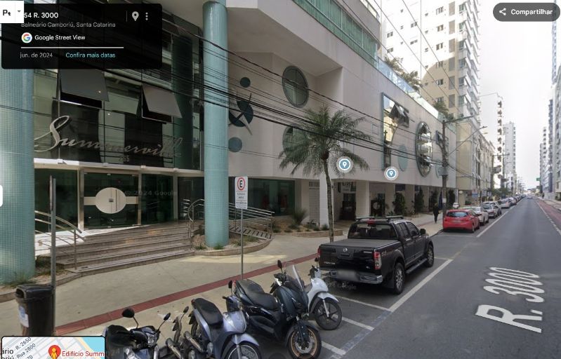 APTO + GARAGENS, localizado em Balneário Camboriú - SC, bairro Centro
