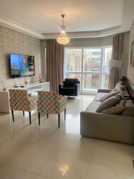 APARTAMENTO + GARAGEM TRIPLA, localizado em Itapema - SC, bairro Meia Praia