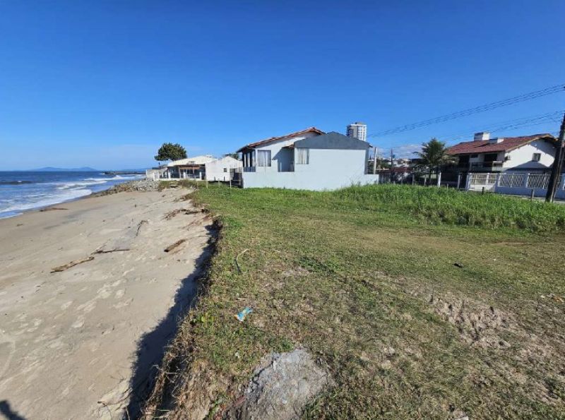 TERRENO BARRA VELHA 350,00m², localizado em Barra Velha - SC, bairro Centro