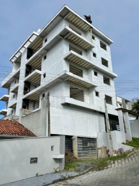 IMÓVEL EM CONSTRUÇÃO - PENHA /SC, localizado em Penha - SC, bairro Centro