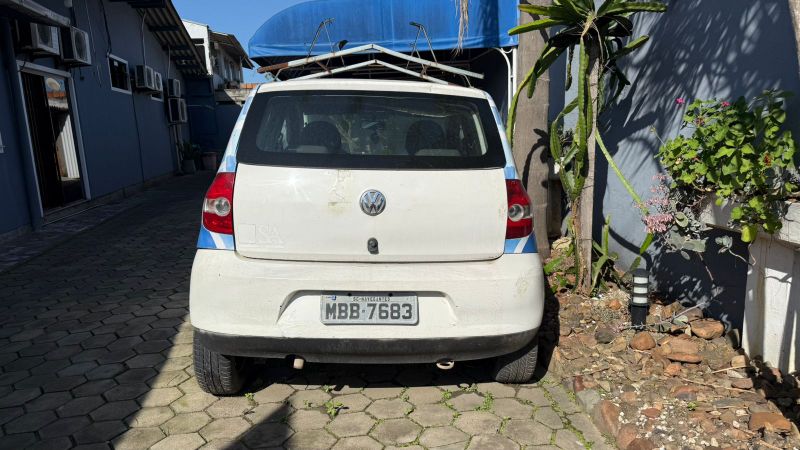 VOLKSWAGEN/ FOX 1.0 - 2006/2006 — foto 3 de 11