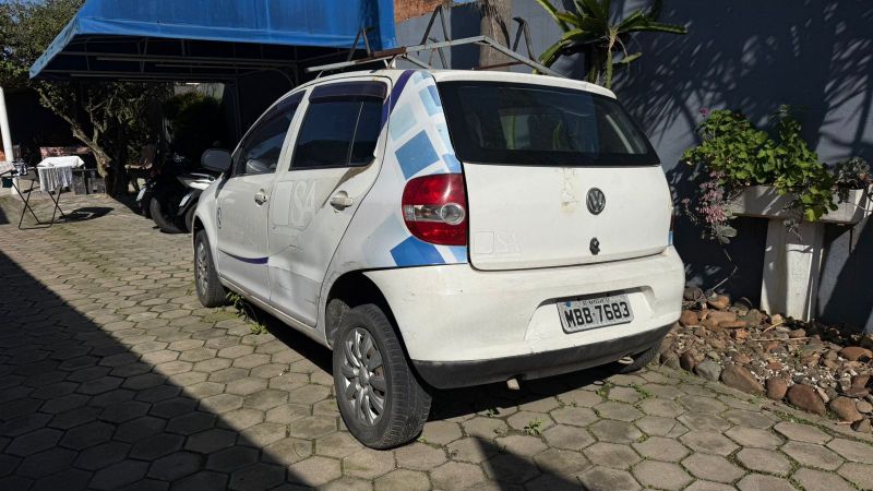 VOLKSWAGEN/ FOX 1.0 - 2006/2006 — foto 5 de 11
