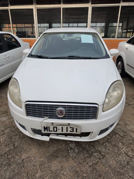 Veículo Fiat Linea FIAT Linea Essence 1.8 Flex 16V 2014 Branco 2014 em leilão