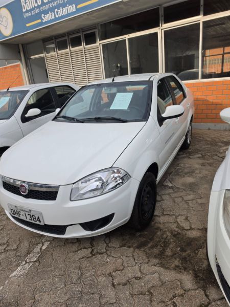 Veículo Fiat Siena FIAT Siena EL 1.4 mpi Fire Flex 8V 2015 em leilão