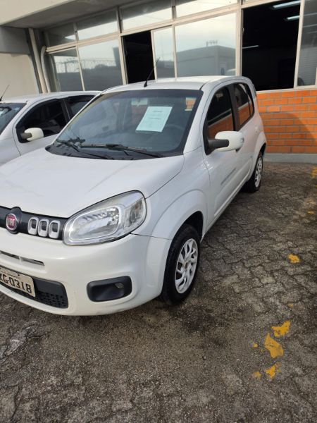 Veículo Fiat Uno FIAT UNO Economy 1.4 EVO Fire Flex 8V 2015 em leilão