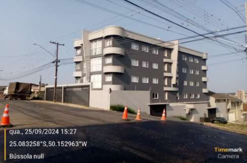 Apartamento no Ed. Martan- Ponta Grossa, localizado em Ponta Grossa - PR, bairro Jardim Carvalho