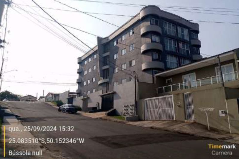 Apartamento no Ed. Martan- Ponta Grossa, localizado em Ponta Grossa - PR, bairro Jardim Carvalho