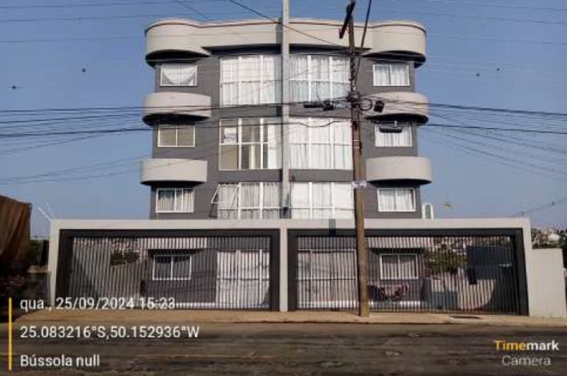 Apartamento no Ed. Martan- Ponta Grossa, localizado em Ponta Grossa - PR, bairro Jardim Carvalho