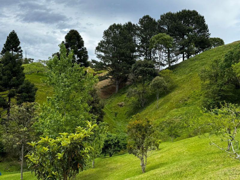 Terreno no Cond. Residencial Costa da Serra II, localizado em Rancho Queimado - SC, bairro Inveradinha