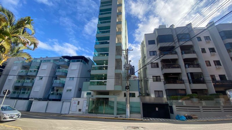 Apartamento no Residencial Néli Passos- Itapema, localizado em Itapema - SC