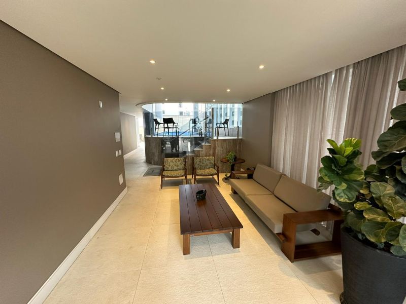 Apt. no Ed. Isadora Mafra- B. Camboriú, localizado em Balneário Camboriú - SC, bairro Centro