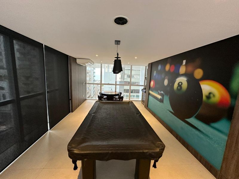 Apt. no Ed. Isadora Mafra- B. Camboriú, localizado em Balneário Camboriú - SC, bairro Centro