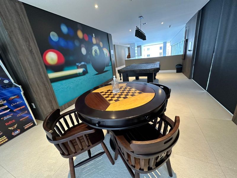 Apt. no Ed. Isadora Mafra- B. Camboriú, localizado em Balneário Camboriú - SC, bairro Centro