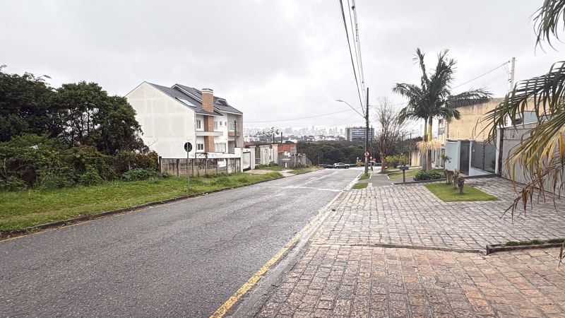 Prédio no Guabirotuba (foto 59 de 80)