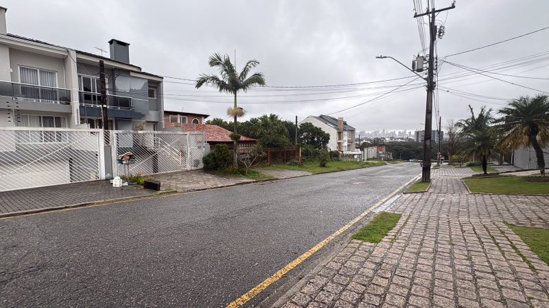 Prédio no Guabirotuba (foto 58 de 80)