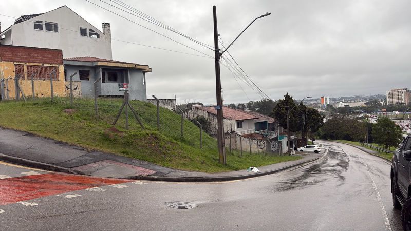 Prédio no Guabirotuba (foto 65 de 80)